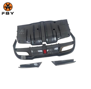 Ốp khuếch tán cản sau bằng sợi carbon phong cách IMP chất lượng cao dành cho Mercedes Benz W205 C-Class C63 Sedan 2017+ Bộ body kit sợi carbon - Product Image 4