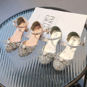 Chaussures <span class=keywords><strong>de</strong></span> <span class=keywords><strong>danse</strong></span> à bout fermé en cuir verni pour enfants, modèle Princesse 2026, avec décorations en cristal, pour grandes filles, vente en gros, offre spéciale - Product Image 3