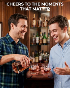Cadeaux de mariage personnalisés, ensemble de verres à whisky et de carafe, pour couple, ensemble de carafe à bourbon gravée, cadeaux pour petit ami - Product Image 3