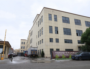 Contenitore Termico Riutilizzabile Resistente Rotostampato per Lavorazione e Trasporto di Frutti di Mare, Vasche Refrigerate Commerciali per Pesce - Product Image 6