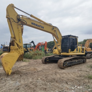 รถขุดตีนตะขาบ Komatsu PC200 ซีรีส์มือสอง ประสิทธิภาพสูง สำหรับงานก่อสร้างและงานดินดิบ กำลังลดราคา - Product Image 6