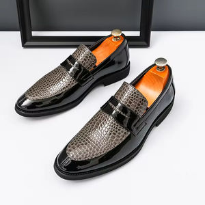 Chaussures en cuir pour hommes, style nouveau, respirantes, à bout carré tridimensionnel, formelles, pour le travail, cuir brillant, chaussures tendance - Product Image 1