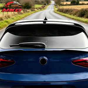 เหมาะสำหรับ Alfa Romeo Stelvio 2017-2026 สปอยเลอร์หลังคาทรง IKON สีดำเงา - Product Image 3