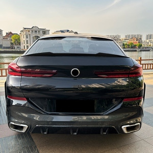 สปอยเลอร์หลังทรง M4 สำหรับ BMW X6 G06 ปี 2019+  วัสดุ ABS ลายคาร์บอนไฟเบอร์สีดำเงา - Product Image 1