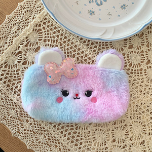 Étui à crayons en forme d'ours en peluche mignon et coloré, en tissu pelucheux, avec un charme féminin et adapté aux étudiants. - Product Image 3