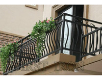 Grille de balcon moderne design garde-corps en fer forgé balustre en fer massif