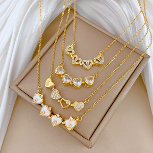 Colliers pendentifs raffinés en acier inoxydable plaqué or 18 carats avec zircon, motif <span class=keywords><strong>trèfle</strong></span> à quatre <span class=keywords><strong>feuilles</strong></span>, double usage, pour femmes - Product Image 3