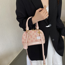 Nuevo Bolso Bandolera de Diseño para Mujer, en Cuero PU de Lujo, Estilo Vintage, con Cadenas Decorativas y Cierre - Product Image 4