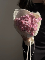 Papier d'emballage floral en chanvre à bords effilochés, papier d'emballage texturé doux pour la décoration de bouquets de fleurs