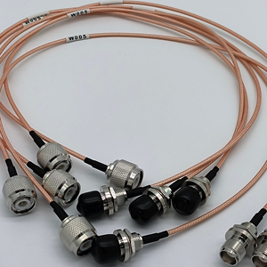 Câble <span class=keywords><strong>coaxial</strong></span> RG6 avec connecteur mâle F plaqué or de type coudé <span class=keywords><strong>Adaptateur</strong></span> AV pour antenne TV en nylon tressé pour câbles de communication - Product Image 1