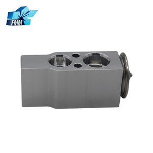 Vanne d'expansion du système de réfrigération automobile MF447500-3990, vanne d'expansion AC pour Land Rover - Product Image 3