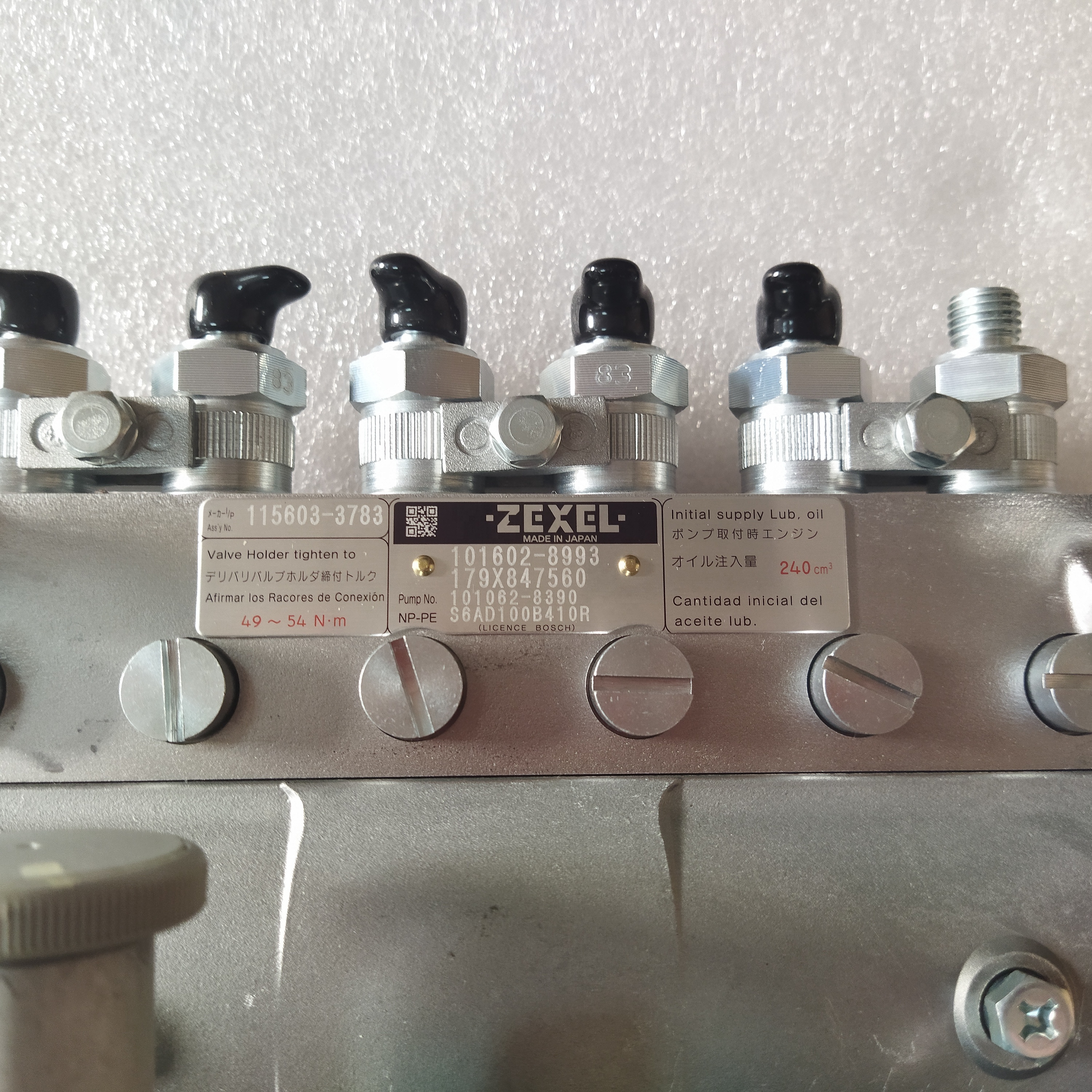 ストック燃料噴射ポンプ101062-8370 101005-0300 1-15603486-0