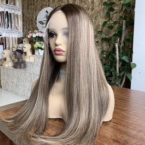 Gratis Pengiriman Wig Renda Depan Pirang Kepang Panjang dengan Akar Gelap - Product Image 4