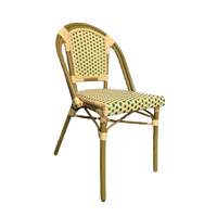 Table et chaises de balcon et de cour pour restaurant français extérieur commercial, style rétro américain, populaire sur internet pour café et salon de thé