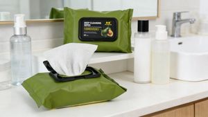 Lingettes démaquillantes en tissu non tissé doux, hypoallergéniques et adaptées pour <span class=keywords><strong>le</strong></span> <span class=keywords><strong>visage</strong></span> et les mains - Product Image 2