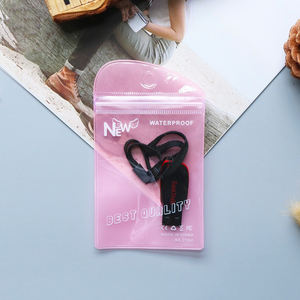 Pochette de maquillage en PVC transparent avec logo personnalisé, fermeture éclair, mini pochette pour outils de maquillage, style féminin, motif de lettres, marque Raiser - Product Image 4