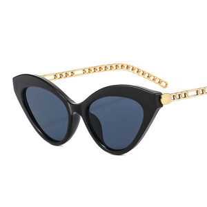 <span class=keywords><strong>Gafas</strong></span> de Sol de Moda <span class=keywords><strong>para</strong></span> <span class=keywords><strong>Mujer</strong></span>, Estilo Ojo de Gato 2022, Montura con Cadena Dorada, Diseño de Rayas de Zebra, Forma Triangular - Product Image 2