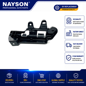 Support de lave-phare gauche 68349871AA pour Jeep Grand Cherokee 2016-2022 68349871 - Product Image 1