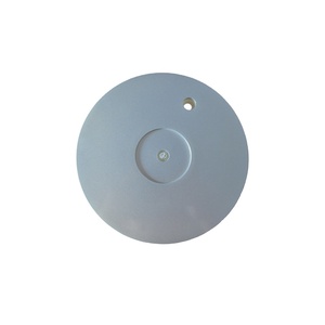 Tapa de Rueda de Plástico Plateada de 157 mm - Product Image 1