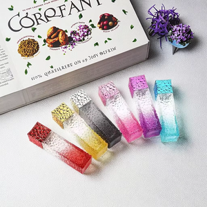 Botella de perfume de cristal cuadrada elegante de 50ml con logotipo personalizado botella de perfume elegante para <span class=keywords><strong>mujer</strong></span> - Product Image 3