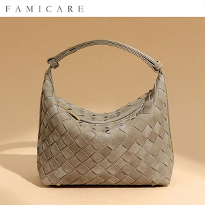 Nouveau Sac Tissé en Faux Daim Printemps 2026 – Mini Sac Fourre-tout Décontracté de Luxe Léger et Polyvalent pour Femme, Idéal pour Boîte à Bento - Product Image 2