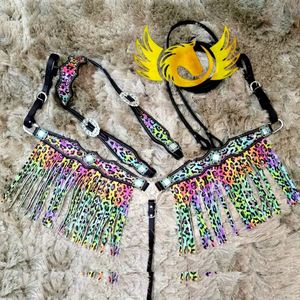 Conjunto de aparejos para caballo de cuero genuino con flecos de guepardo arcoíris, estilo inglés, con conchos de cristal, cabezada y pechopetral, ligero - Product Image 1