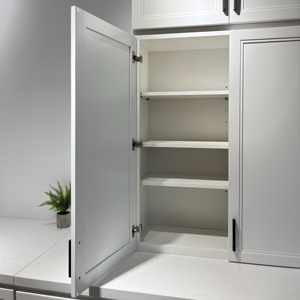 Fabricant du Vietnam Porte à panneau plat blanc Style américain Prix de gros Armoires et accessoires de cuisine - Product Image 1