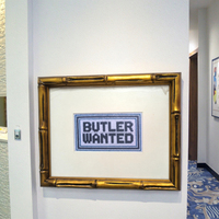 Cadre photo en point de croix « Butler Wanted » pour décoration d'intérieur originale et créative