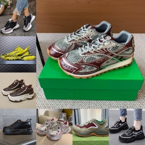 Vente en gros de baskets décontractées pour hommes et femmes, styles variés, stock en vrac, assortiment aléatoire, chaussures épaisses blanches et colorées, lot - Product Image 5