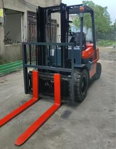 Chariot élévateur diesel FG35 d'occasion 3,5 tonnes, bon état, déplaceur latéral hydraulique, mât à deux étages, pneus pleins, vente chaude - Product Image 6