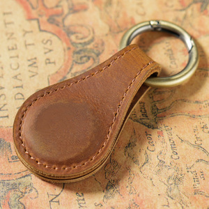 Porte-clés magnétique portable en gros, noir, marron, vert, rouge, en cuir de vachette rétro, accessoires de jouets d'extérieur - Product Image 5