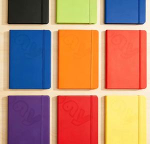 Agenda personnalisé 2026 en tissu rigide avec pochette, journal en lin, carnet relié avec porte-stylo et fermeture élastique - Product Image 2