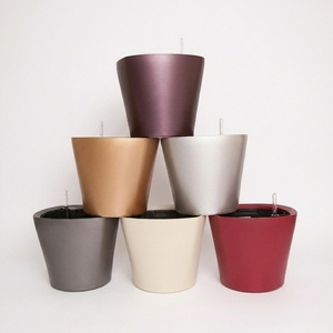Fabricant vérifié, pots à fleurs intelligents en plastique PP de qualité supérieure, double couche, colorés, auto-arrosants, petite taille - Product Image 1