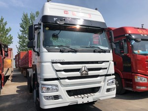 รถบรรทุกหัวลากมือสอง Sinotruk Euro2 ดีเซล 6x4 พวงมาลัยซ้าย HOWO 10 ล้อ รับน้ำหนัก 21-30 ตัน 371 แรงม้า กล้องมองหลัง 360 องศา - Product Image 2