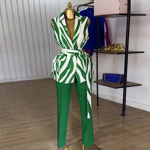 Completo Elegante Estivo Personalizzabile S-2XL con Gilet e Pantaloni a Vita Alta, Set alla Moda - Product Image 1