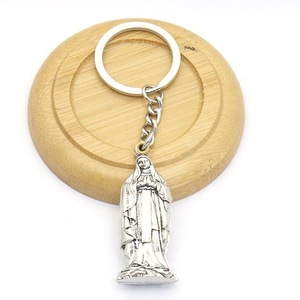 Vente en gros de porte-clés en métal et acrylique avec image de la Vierge Marie et de Jésus, porte-clés chrétien - Product Image 4