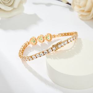 สร้อยข้อมือเทนนิสรูปหัวใจสำหรับผู้หญิงสร้อยข้อมือชุบโรเดียมและทองคำกำไลข้อมือมรกตและเพชรแบบเชื่อมด้วยมือ - Product Image 6