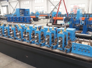 Hochfrequenz-<span class=keywords><strong>ERW</strong></span>-Rohrwalzwerk zur Herstellung von Kohlenstoffstahlrohren mit 90KW Motor Energiesparend für Energieversorgungsrohrformung - Product Image 3