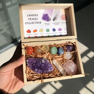 Kit Cadeau de Pierres Roulées en Améthyste Géode de Haute Qualité, 7 Chakras, en Boîte en Bois, Vente en Gros - Product Image 1