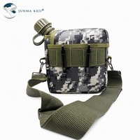 Gourde plate carrée en plastique de 2 L pour le camping, équipement de survie et de sécurité
