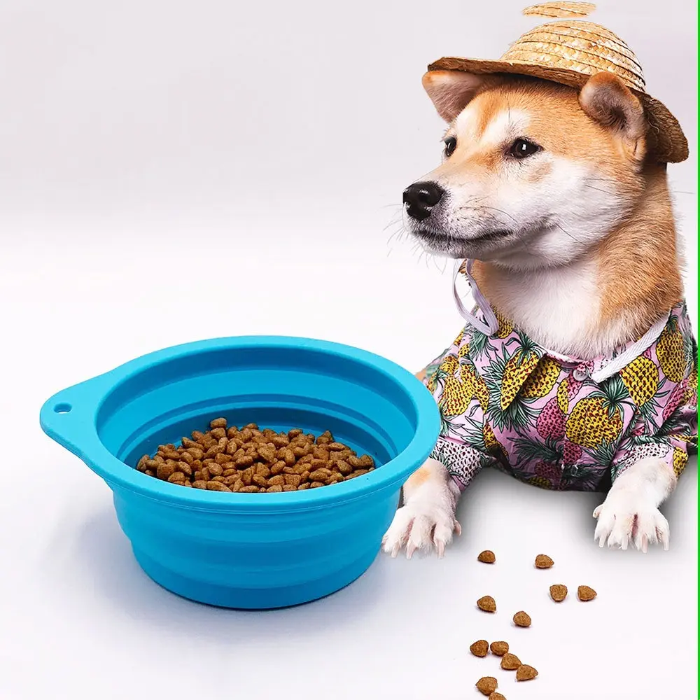 개를위한 OEM 개 휴대용 물 그릇 고양이 BPA 무료 여행 캠핑 산책을위한 실리콘 애완 동물 접이식 먹이 급수 접시