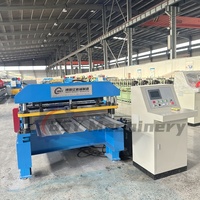 Rouleau de toit en tôle trapézoïdale fabriqué en Chine formant la machine à feuilles de fer avec contrôle PLC et enrouleur hydraulique