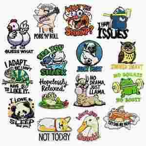 Parches Bordados Termoadhesivos con Dibujos Animados Divertidos de Camarones, Tiburones, Pandas, Alpacas y Pingüinos para Decoración - Product Image 1