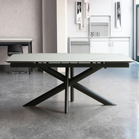 Table à manger extensible moderne et luxueuse sur mesure, pieds en métal, plateau en verre trempé pour 4 personnes, pour hôtel, appartement, salle à manger
