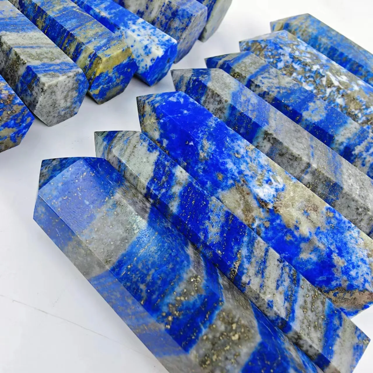 Hoge Kwaliteit Natuurlijke Kristallen Steen Edelsteen Handgemaakte Lapis Lazuli Punt Toren Voor Geschenken