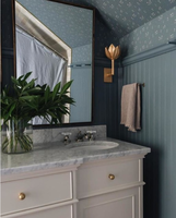 Lámpara de pared de bronce de latón con flor posmoderna, Lámpara decorativa moderna para interiores para el hogar, dormitorio, pared Interior, candelabro de lujo