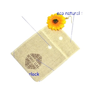 Pochette à bijoux en coton et lin naturel écologique, personnalisable avec fermeture à bouton - Product Image 3