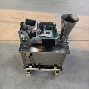 Machine automatique commerciale en acier inoxydable de petite taille pour la fabrication de raviolis, samosas et empanadas, forme personnalisée, 70 pièces/min, avec moteur - Product Image 1