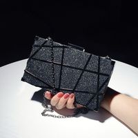 Tas Selempang Satu Tali Warna Emas, Dompet Wanita, Tempat Ponsel, Rantai Logam, Tas Pesta Malam, Bahan Poliester