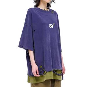 Camiseta desgastada de peso pesado de gran tamaño personalizada para mujer, camisetas de verano holgadas informales con hombros caídos ecológicas Unisex - Product Image 3